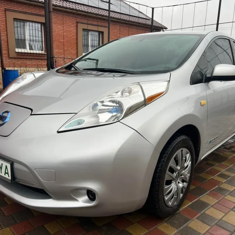 Nissan Leaf · 2013