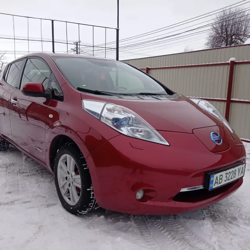Nissan Leaf · 2012