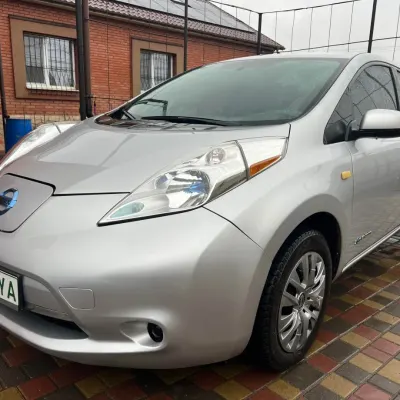 Nissan Leaf 2013 — викуплене авто, Вінниця